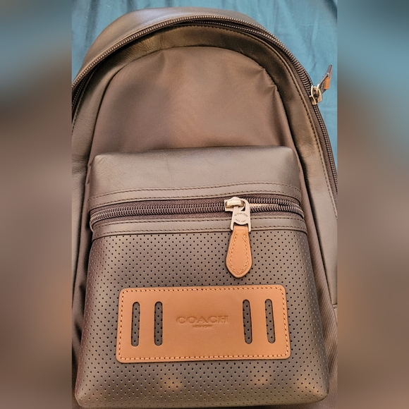 COPY - NWT Coach Sling Bag - Picture 3 of 10